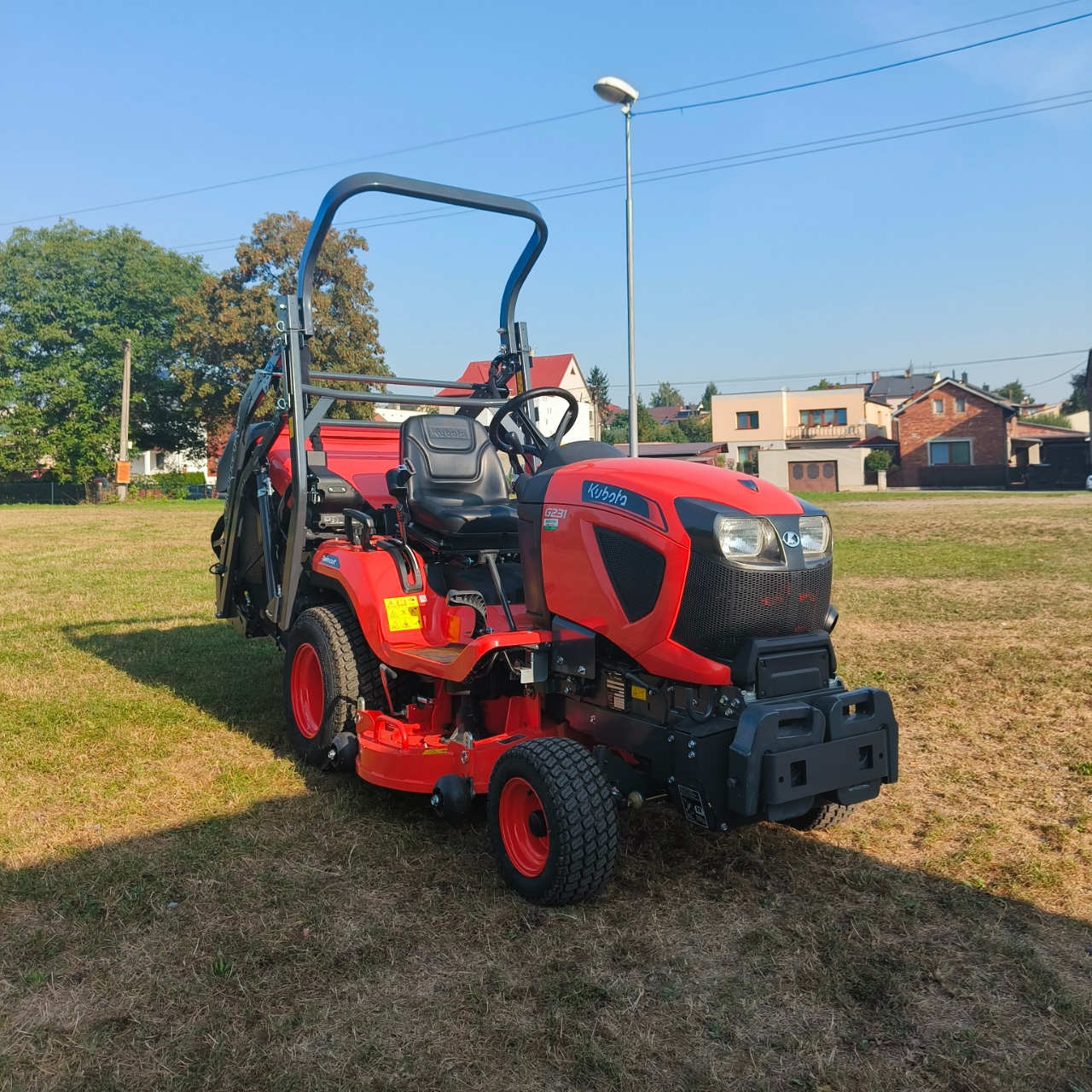 Předání sekacího traktoru G231HD Městu Kravaře ve Slezsku.