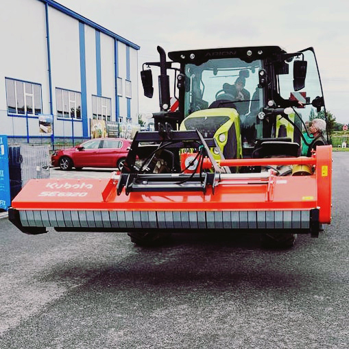 Předání mulčovače Kubota SE6320 na pastviny pana Müllera.