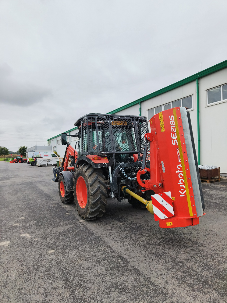 Předání mulčovače SE2185 který bude agregován s traktorem Kubota M4063.